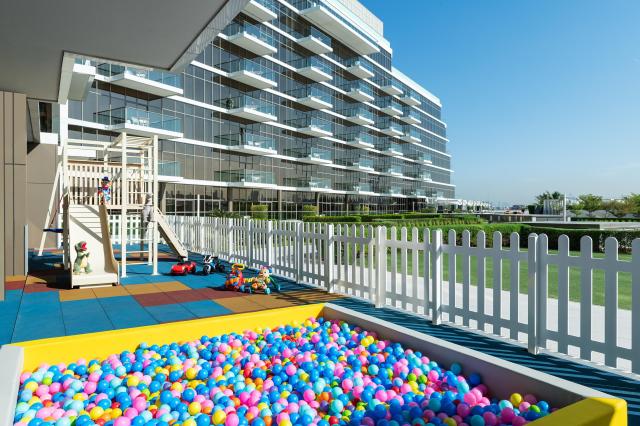 Th8 Palm Dubai Beach Resort