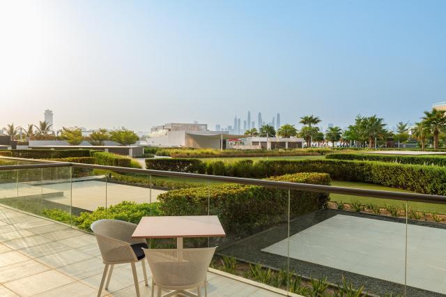 Th8 Palm Dubai Beach Resort