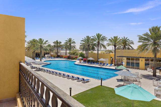 Al Hamra Village Golf & Beach Resort