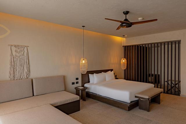 Sentido Naga Bay