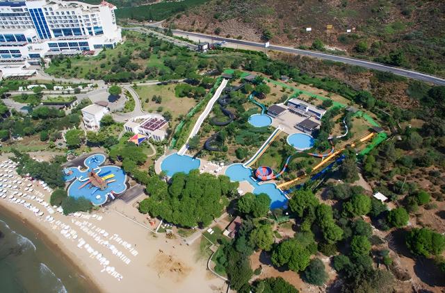 Aria Claros Beach