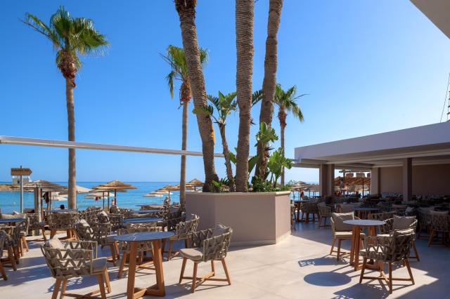 High Beach White The Villa Collection