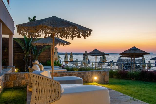 High Beach White The Villa Collection