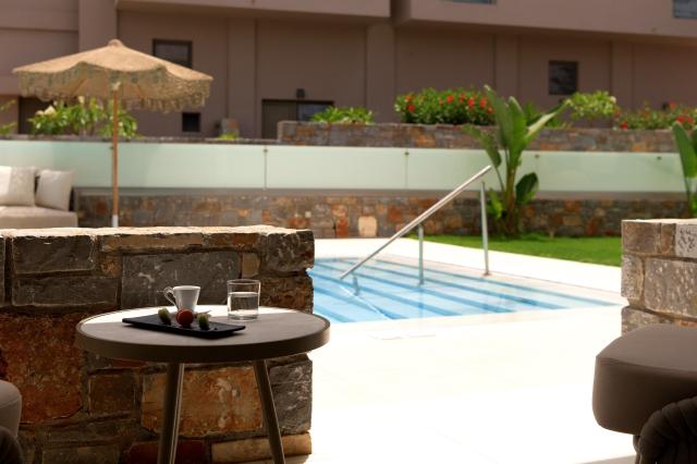 High Beach White The Villa Collection