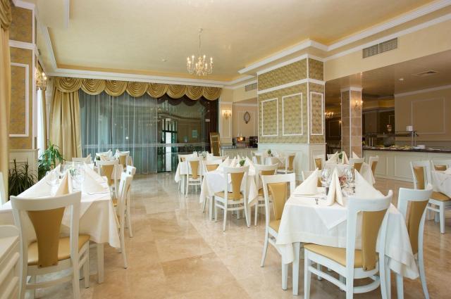 Mena Palace