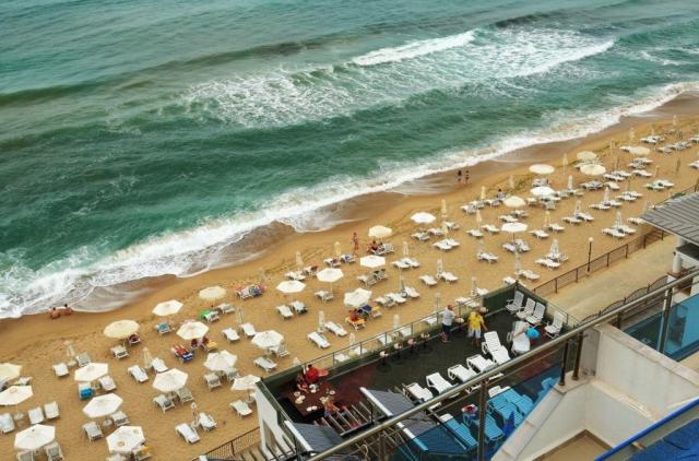 Paraiso Beach