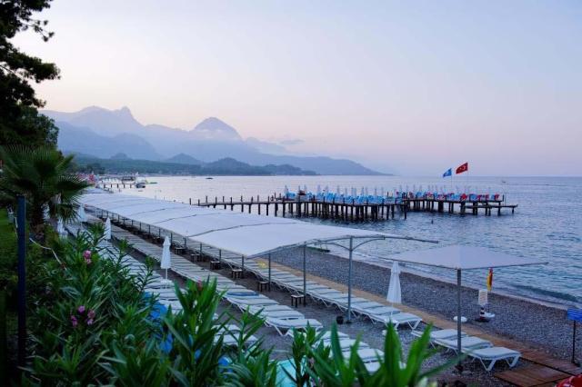 Akra Kemer