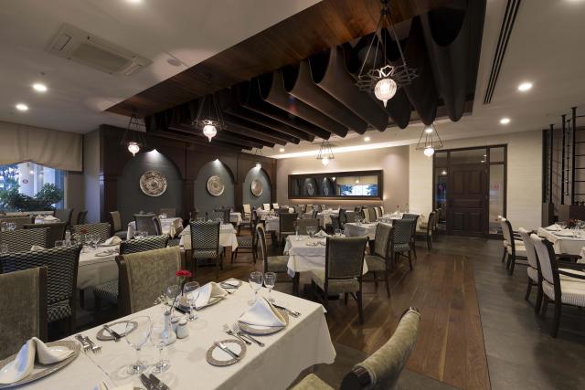 Akra Kemer