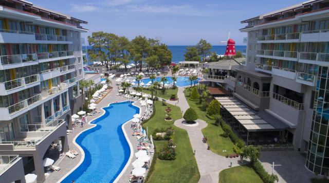 Akra Kemer