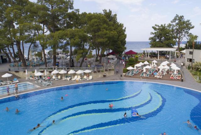 Akra Kemer