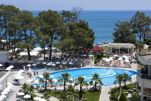 Akra Kemer