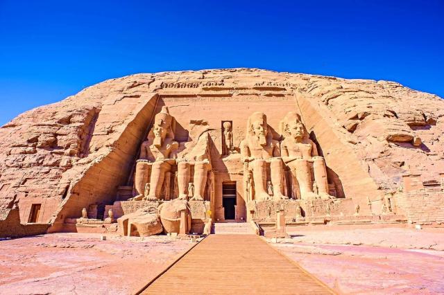 Hatšepsut 4 - lodí po Nilu s pobytem u moře - 7 nocí Hurghada