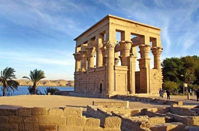 Faraon 4 15 dní - To nejlepší z Egypta s plavbou po Nilu, návštěvou pyramid i pobytem u moře