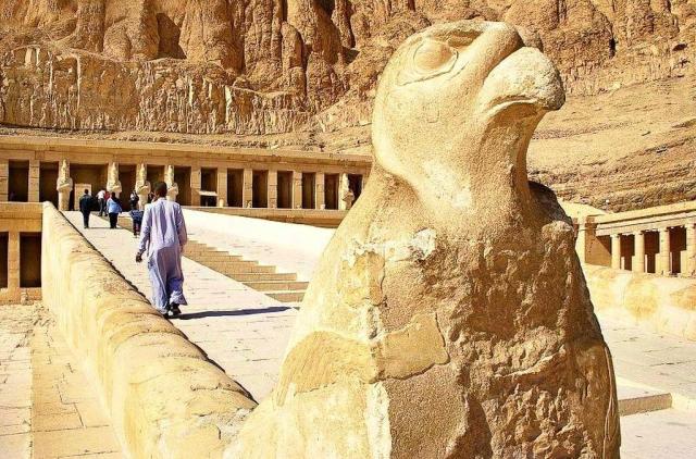 Faraon 5 15 dní - To nejlepší z Egypta s plavbou po Nilu, návštěvou pyramid i pobytem u moře