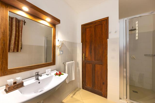 Jaz Adonia Beach Resort