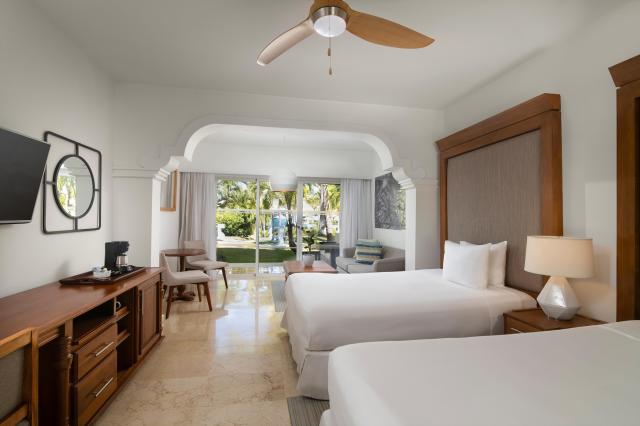 Meliá Caribe Tropical & The Level at Meliá Caribe Tropical