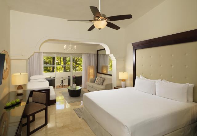Meliá Caribe Tropical & The Level at Meliá Caribe Tropical
