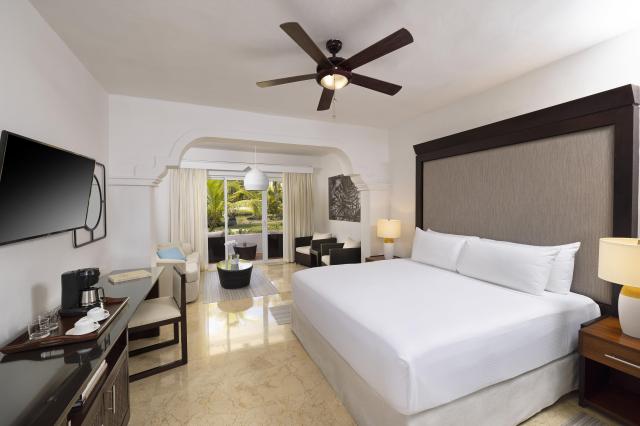 Meliá Caribe Tropical & The Level at Meliá Caribe Tropical
