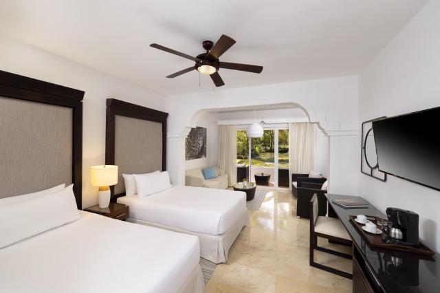 Meliá Caribe Tropical & The Level at Meliá Caribe Tropical