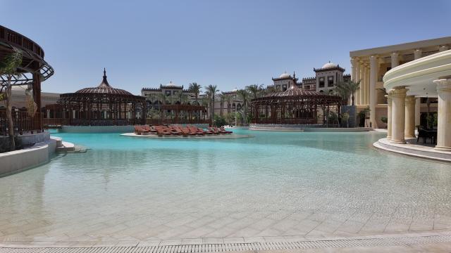 El Kasr Sahl Hasheesh
