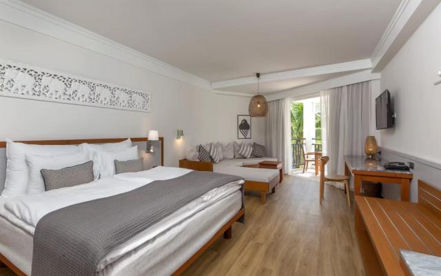Sunwing Resort & Spa Bangtao Beach
