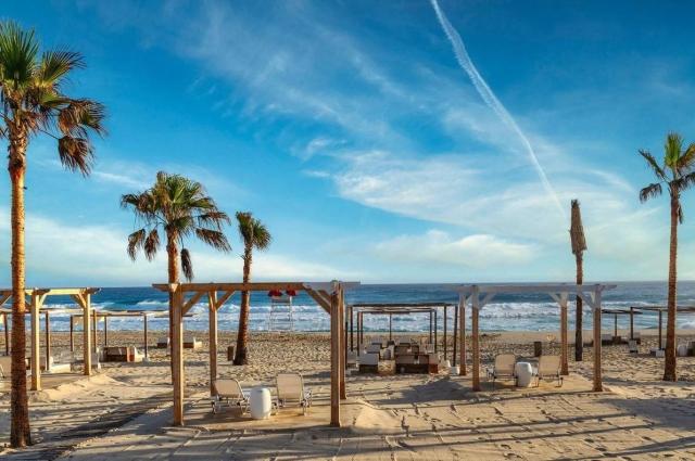Aqua Heneish Beach