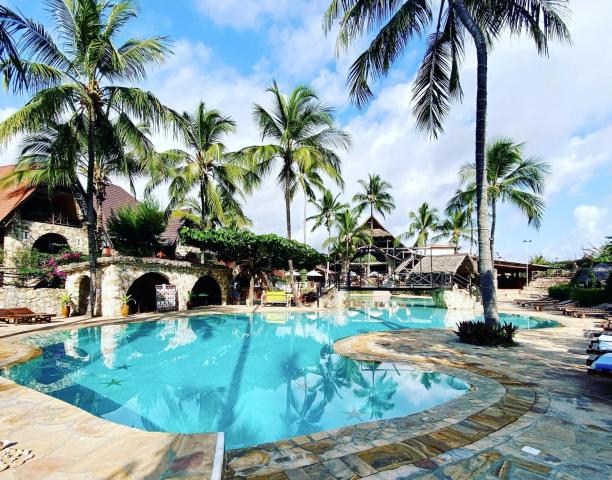 Jaz Amaluna Beach Resort