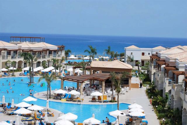 Mythos Beach