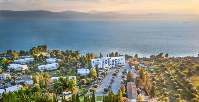 Radisson Paradise Beach