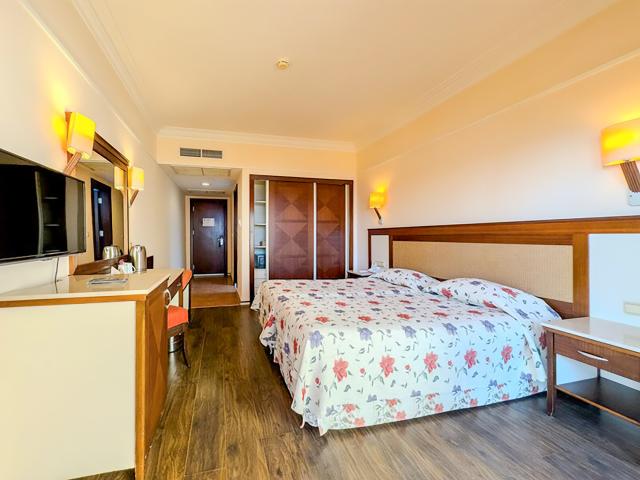 Melas Holiday Village