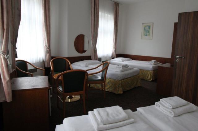 Čtyřlůžkový pokoj