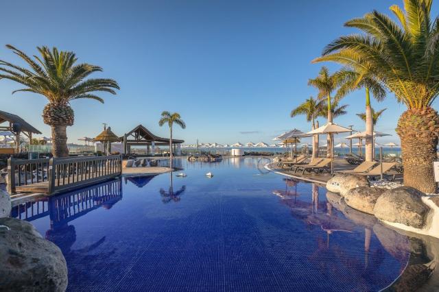Hotel Barcelo Santiago