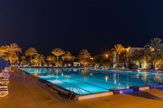 Hotel Desert Rose Resort