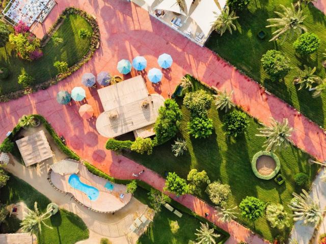 Hotel Desert Rose Resort