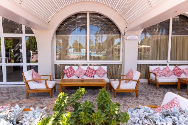 Hotel Desert Rose Resort