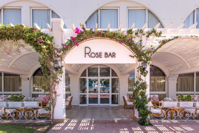 Hotel Desert Rose Resort