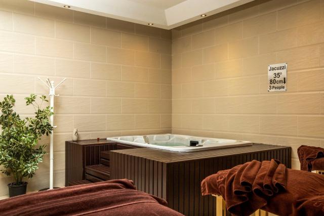 Hotel Desert Rose Resort