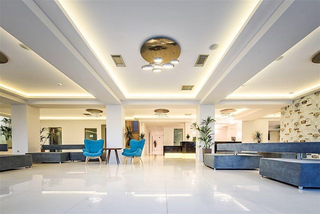 Hotel Azure Resort