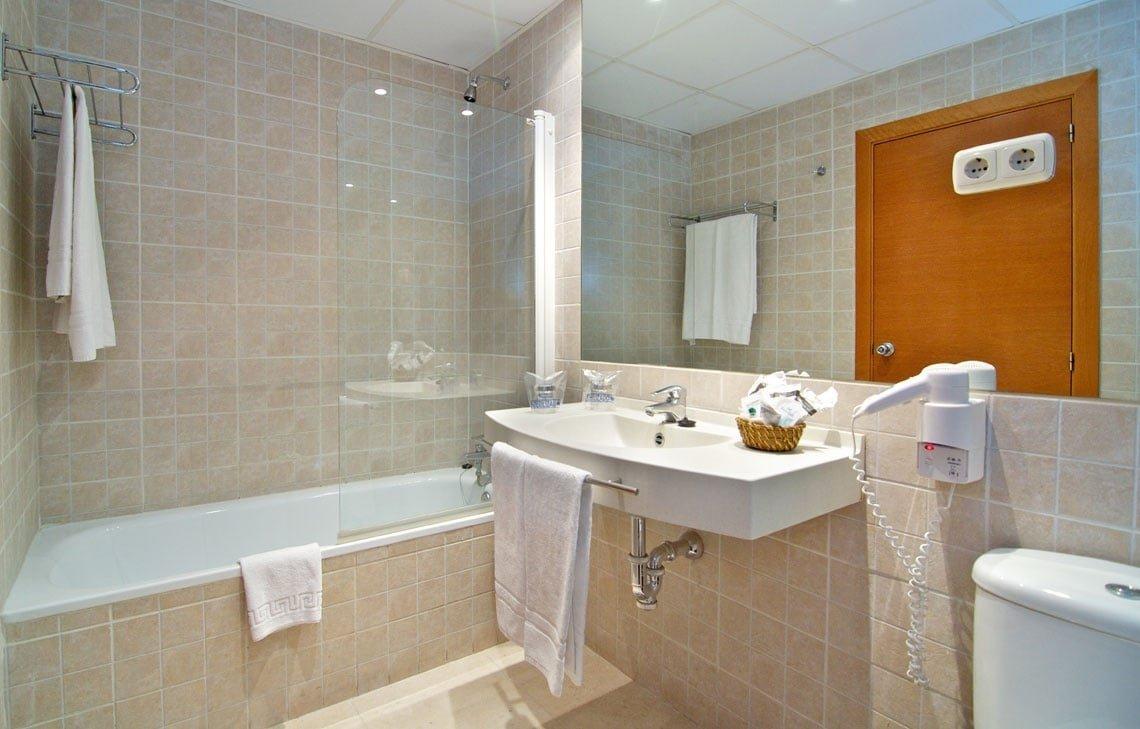 Hotel Puente Real