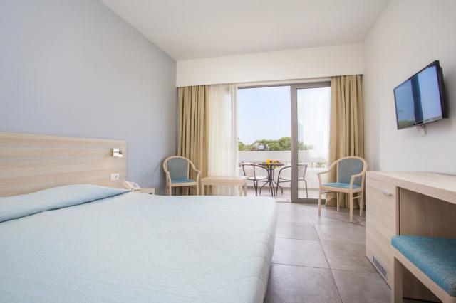 Hotel Niriides Beach