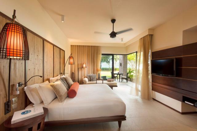 Constance Ephelia Resort