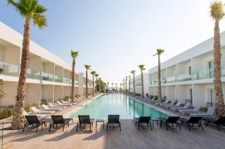 White Dreams Resort