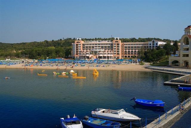 Hotel Marina Beach