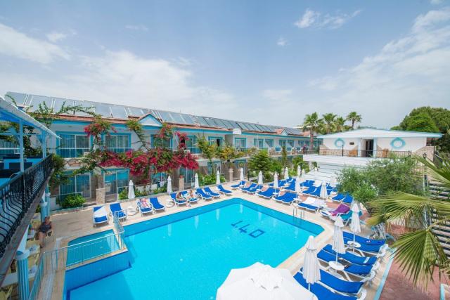 Hotel Sunberk Side