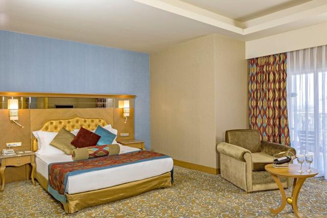 Hotel Royal Holiday Palace