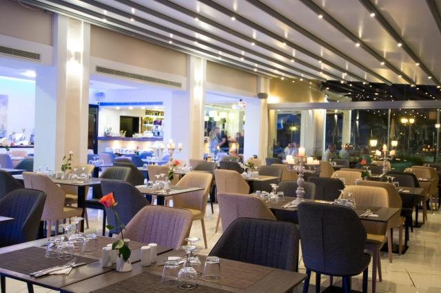 Hotel Ionis Art