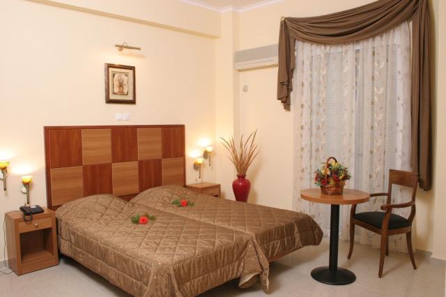Hotel Ionis Art