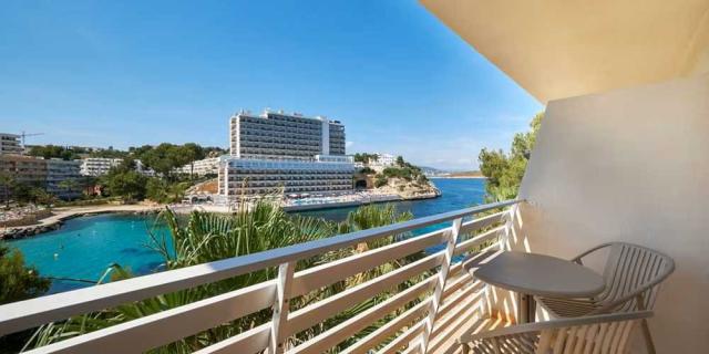Hotel Occidental Cala Vinas