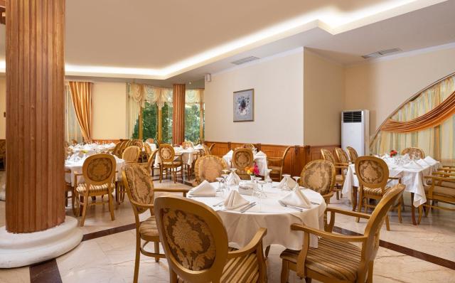 Hotel Marina Royal Palace
