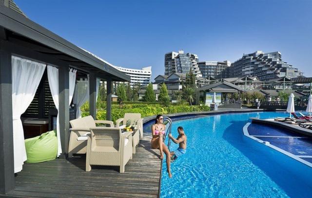 Limak Lara De Luxe Hotel & Resort